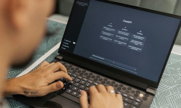 آیا chatgpt می تواند جایگزینی برای روان درمانی باشد و به رشد عاطفی کمک کند؟